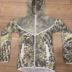 Nike Hyperfuse Windbreaker Green/white